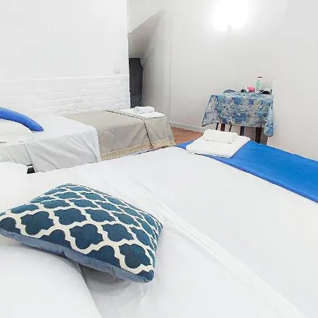 Loft Monteoliveto By Napulitandream דירה נאפולי